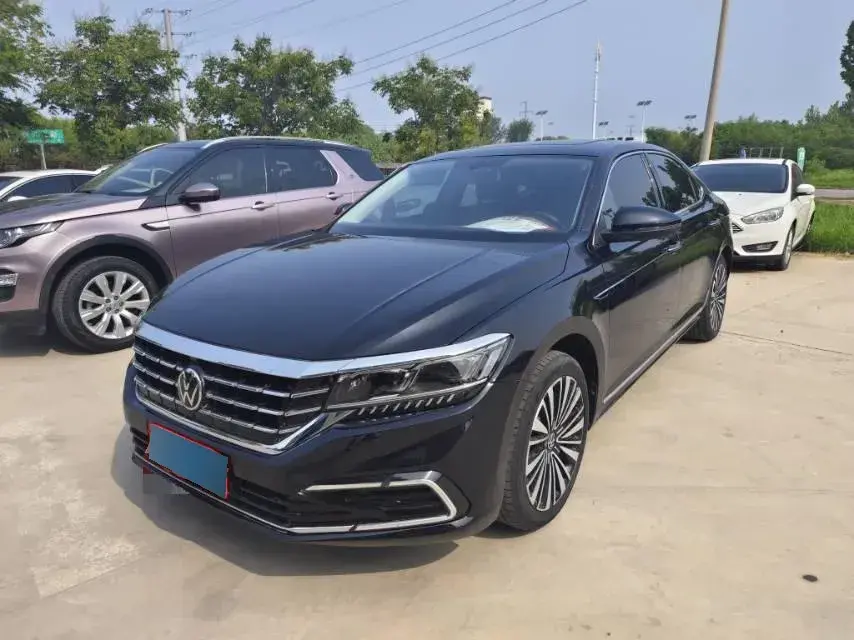 2021 Volkswagen Passat 2.0T 186HP L4 7DCT