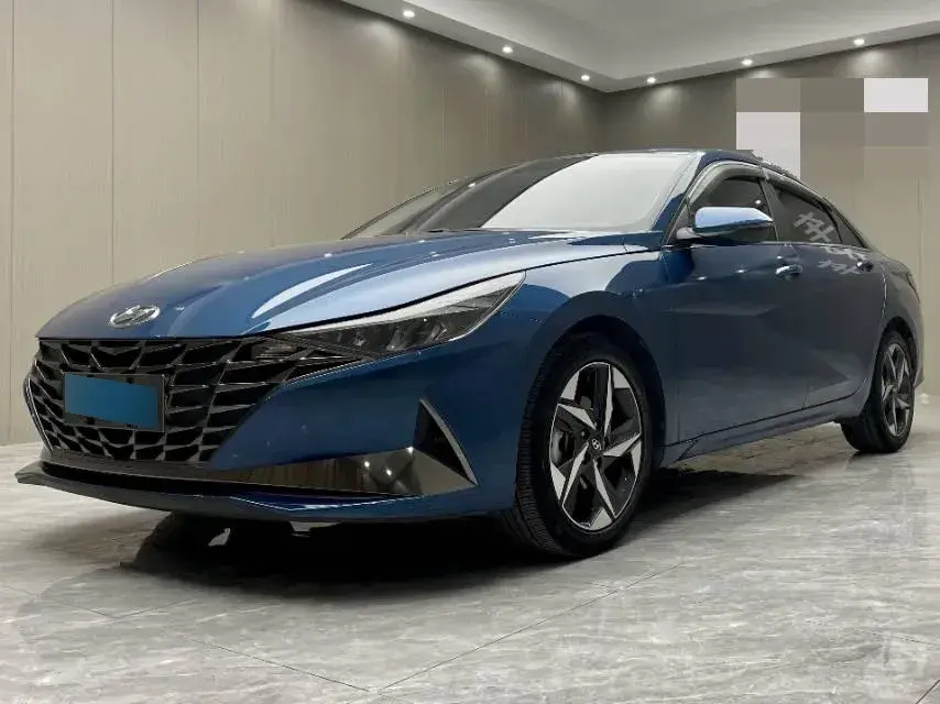 2022 Hyundai Elantra 1.5L 115HP L4 CVT