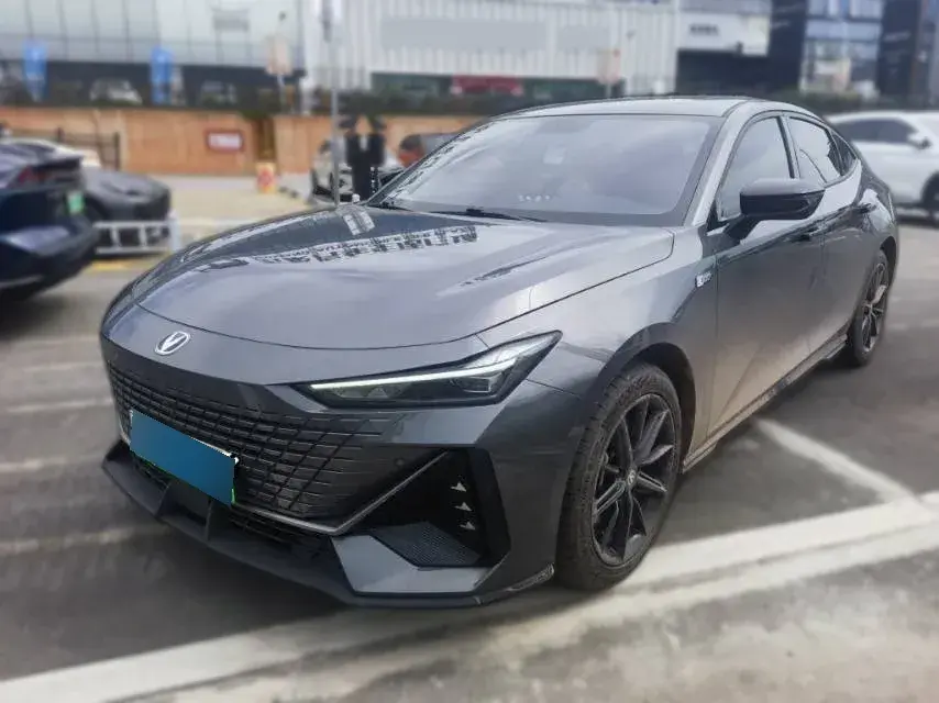 2023 ChangAn UNI-V iDD 1.5T 170HP L4 6TCT PHEV 18.4KWH