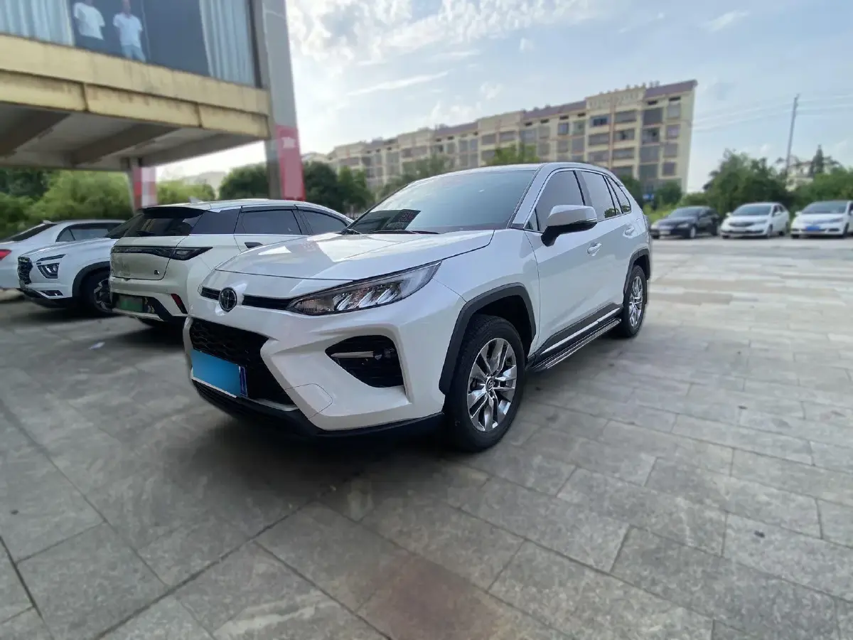 2023 Toyota Wildlander 2.0L 171HP L4 CVT