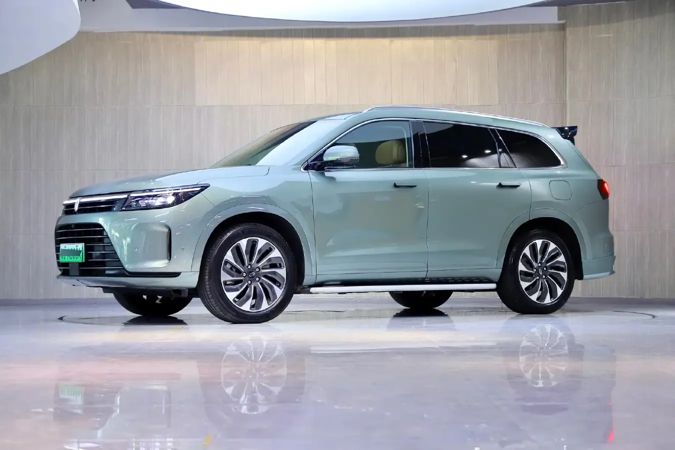 2022 HIMA AITO M7 Range Extended 125HP REEV 40KWH