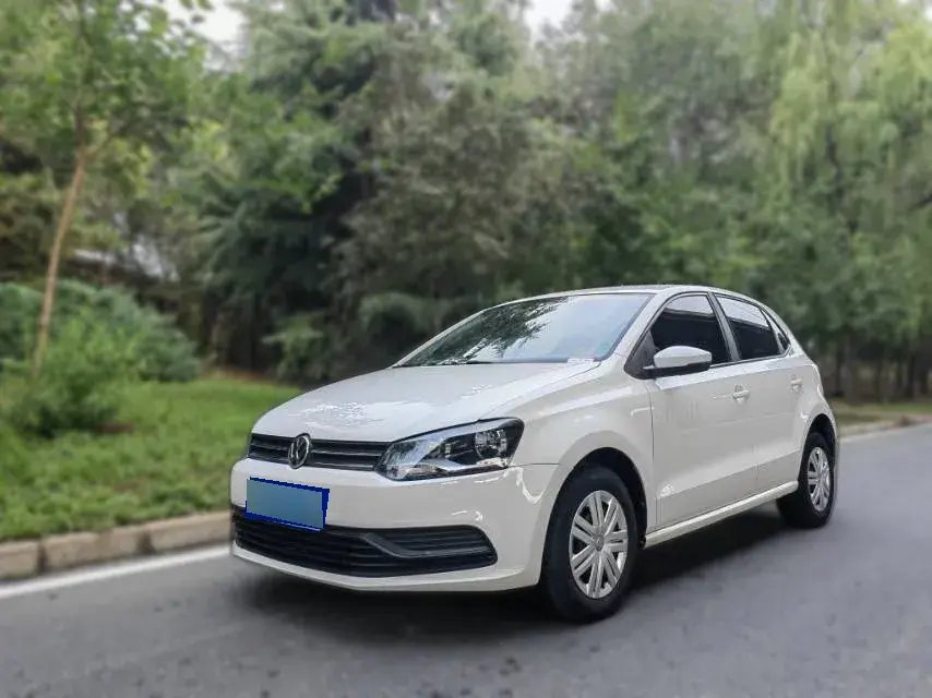 2018 Volkswagen Polo 1.5L 110HP L4 6AT