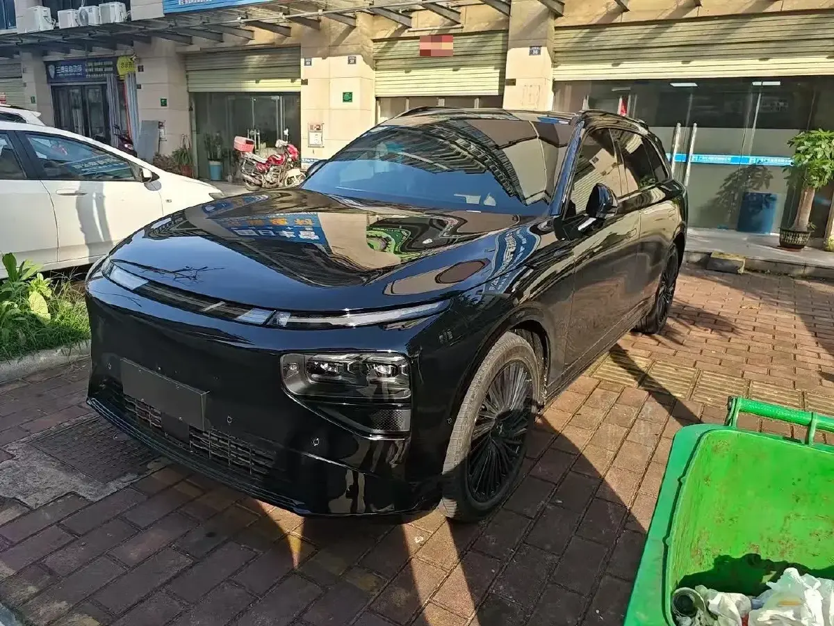 2025 Xpeng G9 BEV 93.1KWH