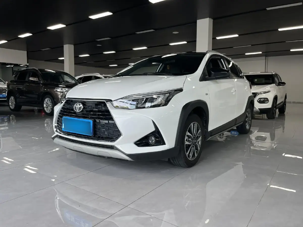 2022 Toyota Yaris L 1.5L 112HP L4 CVT