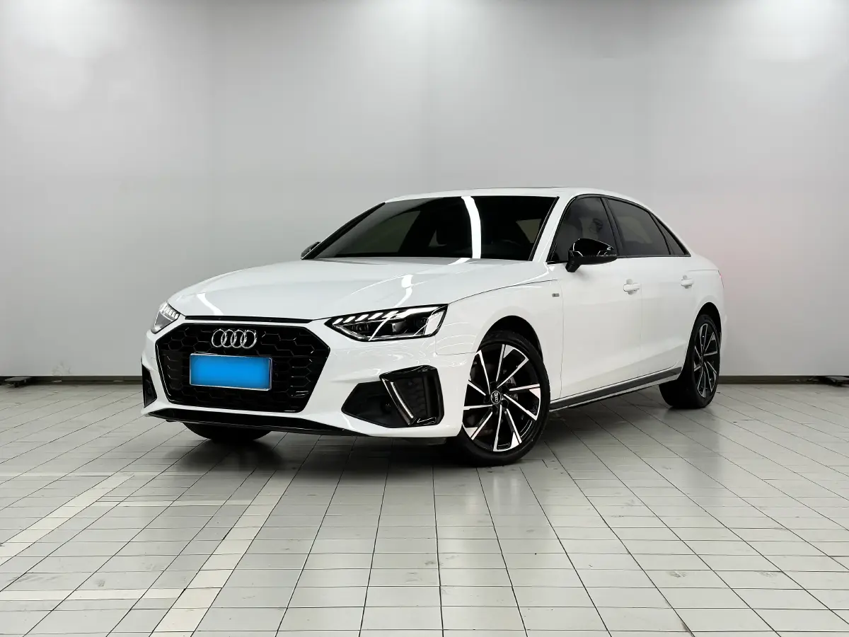 2023 Audi A4L 2.0T 190HP L4 7DCT