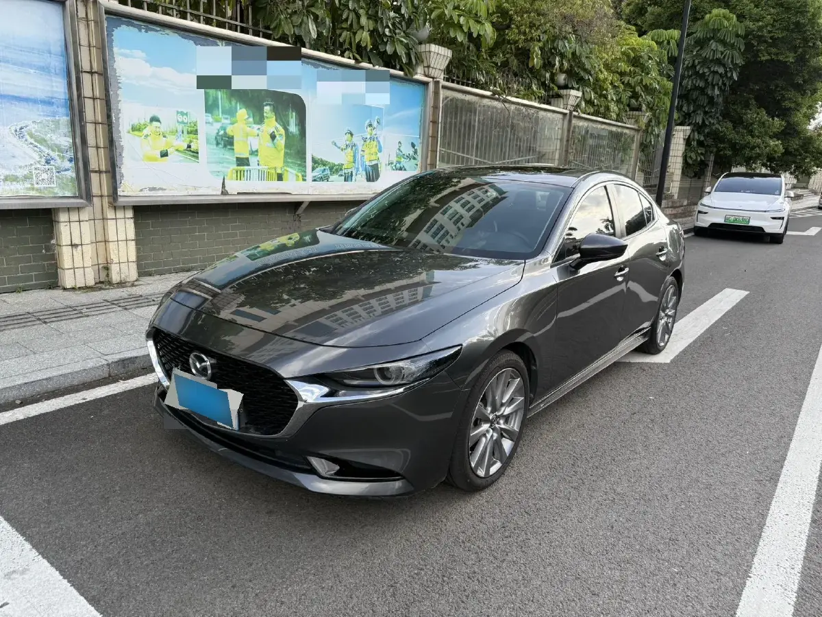 2020 Mazda 3 Axela 2.0L 158HP L4 6AT