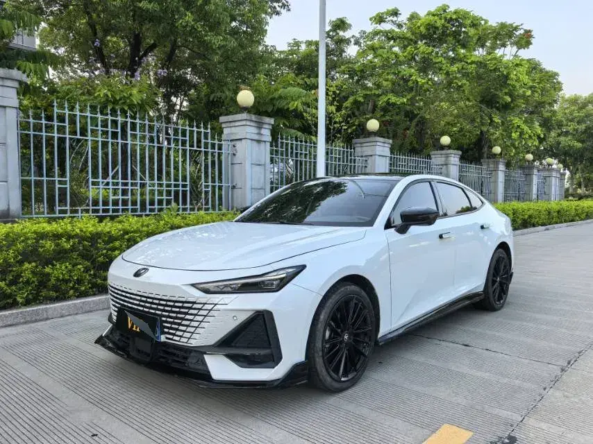2022 ChangAn UNI-V 1.5T 188HP L4 7DCT