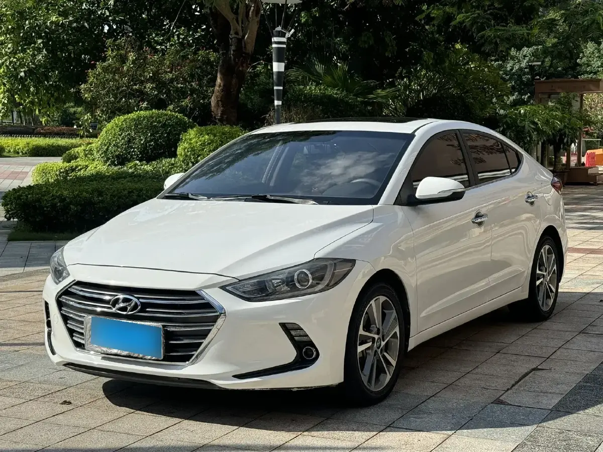 2016 Hyundai Elantra 1.6L 130HP L4 6AT