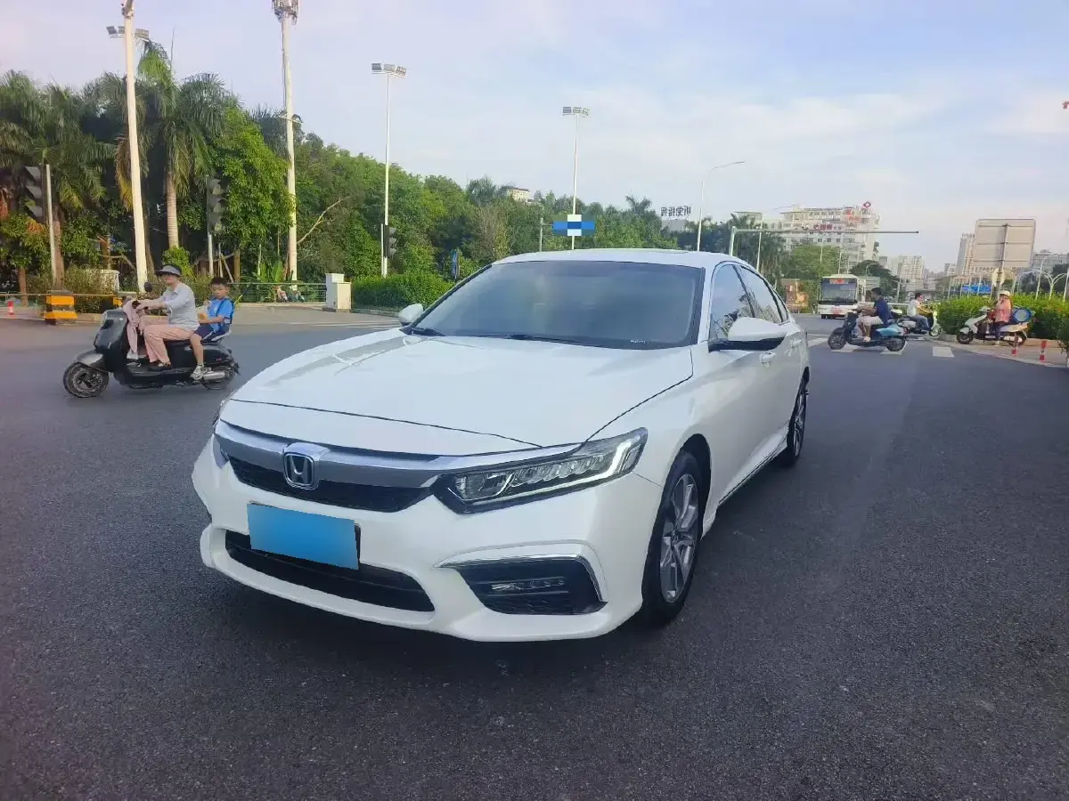 2019 Honda Inspire 1.5T 194HP L4 CVT