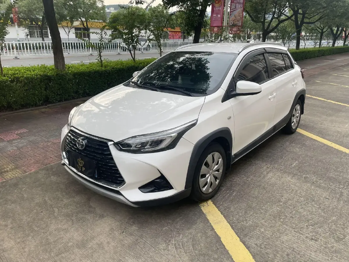 2021 Toyota Yaris L 1.5L 112HP L4 CVT