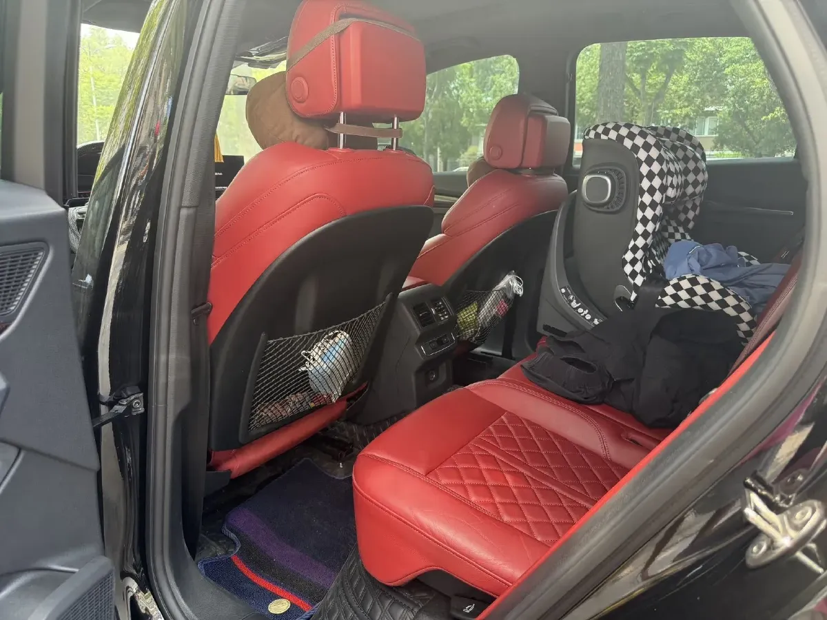 2023 Audi SQ5 3.0T 354HP V6 8AT,autocango,china used car exporter,china ev exporter,chinese used car exporter,chinese used ev exporter