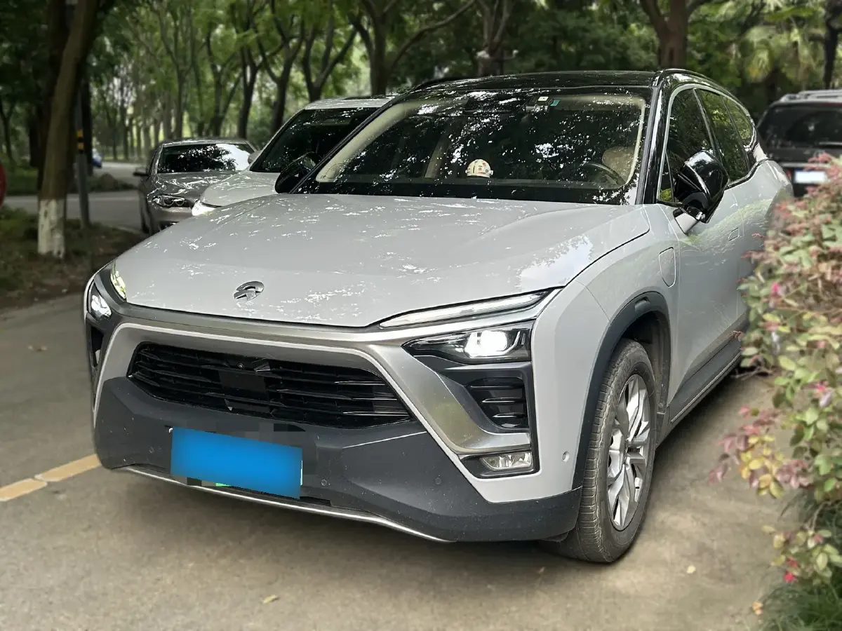 2018 NIO ES8 BEV 70KWH