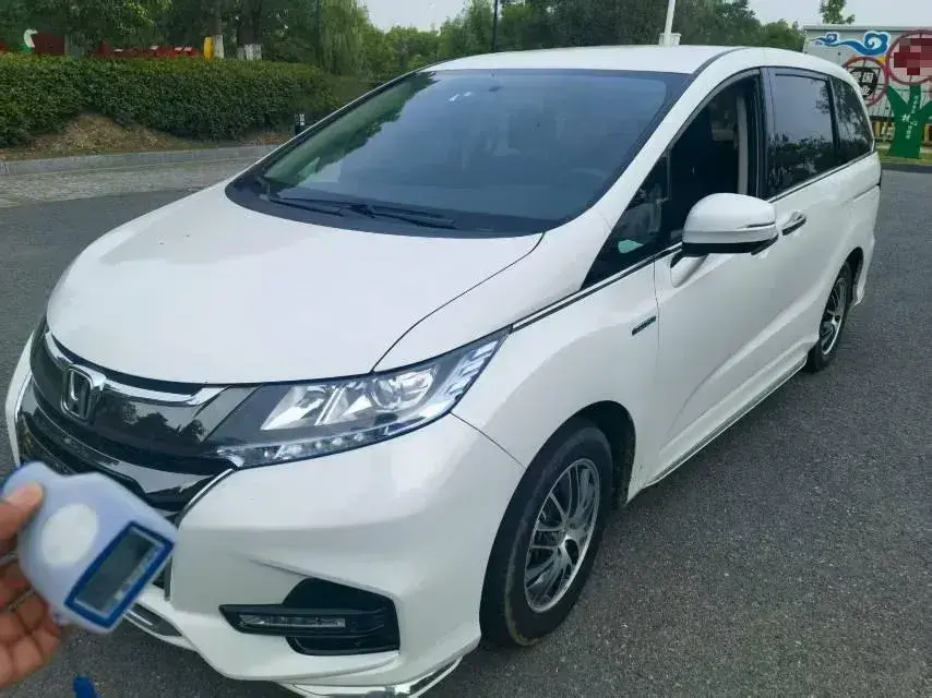 2019 Honda Odyssey 2.0L 146HP L4 E-CVT Hybrid