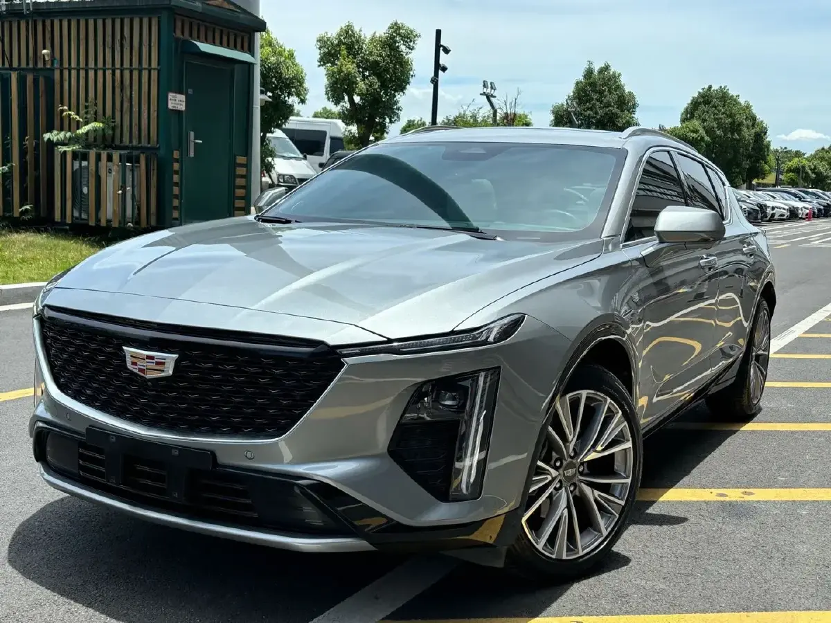 2023 Cadillac GT4 1.5T 211HP L4 9AT