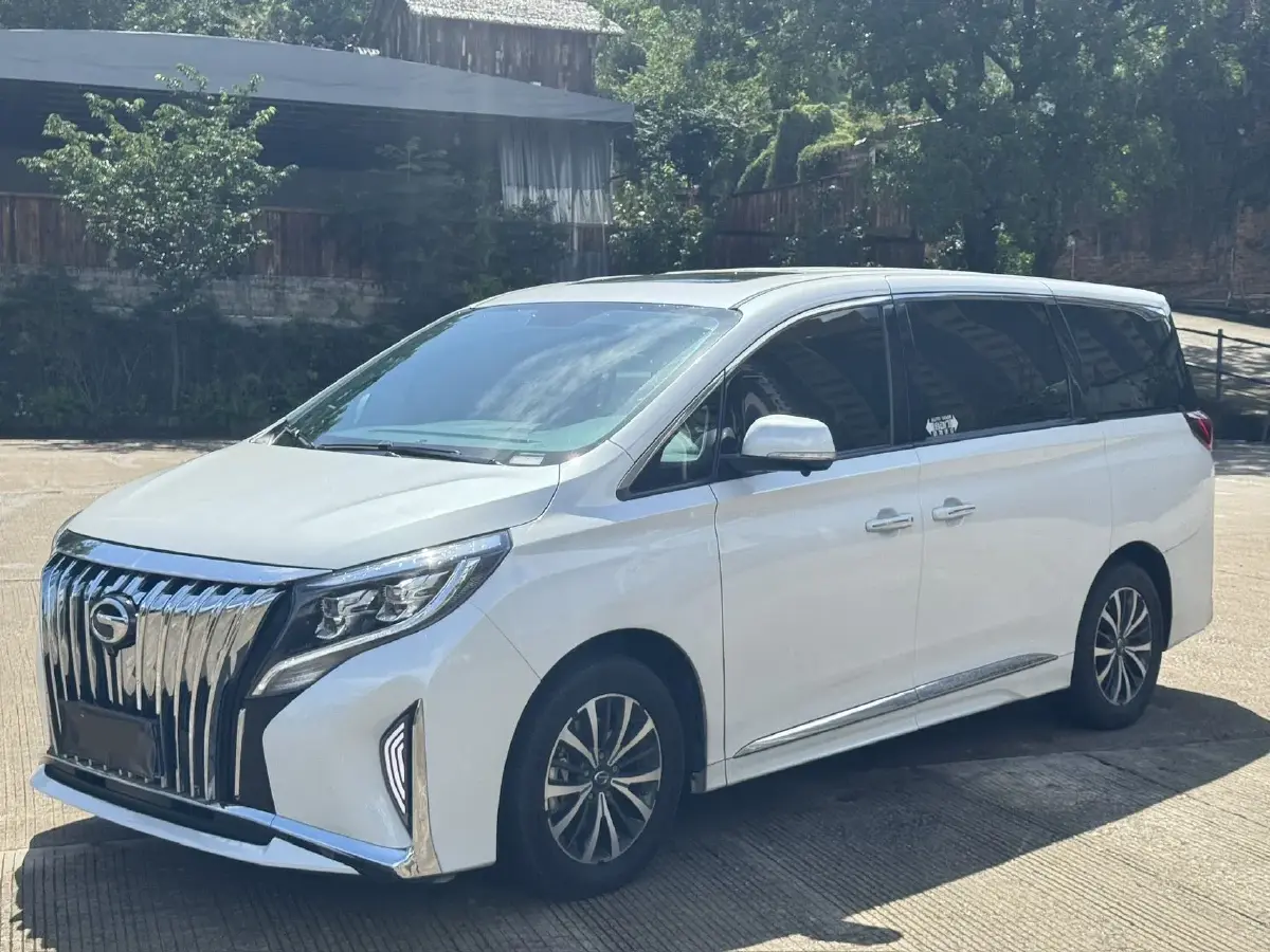 2023 GAC Trumpchi M8 2.0T 252HP L4 8AT