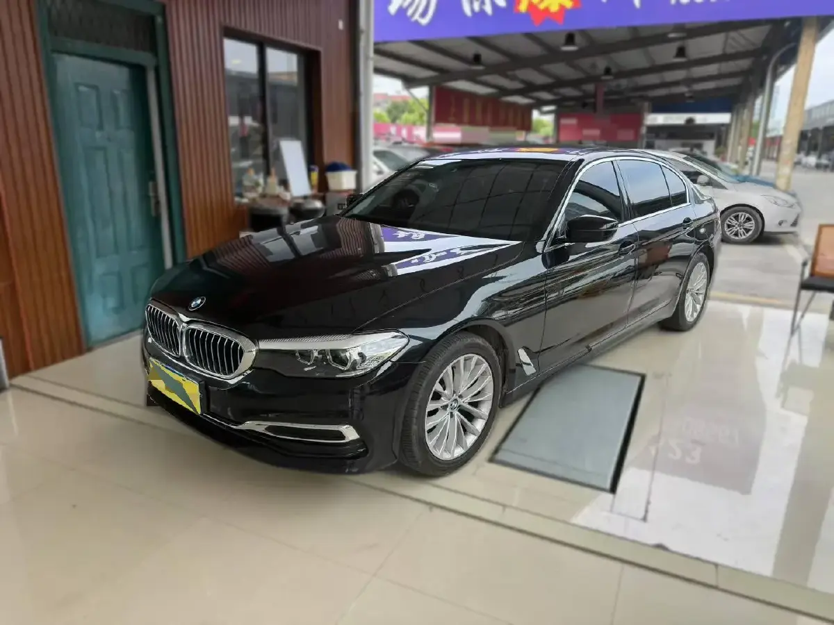 2020 BMW 5 Series 2.0T 184HP L4 8AT