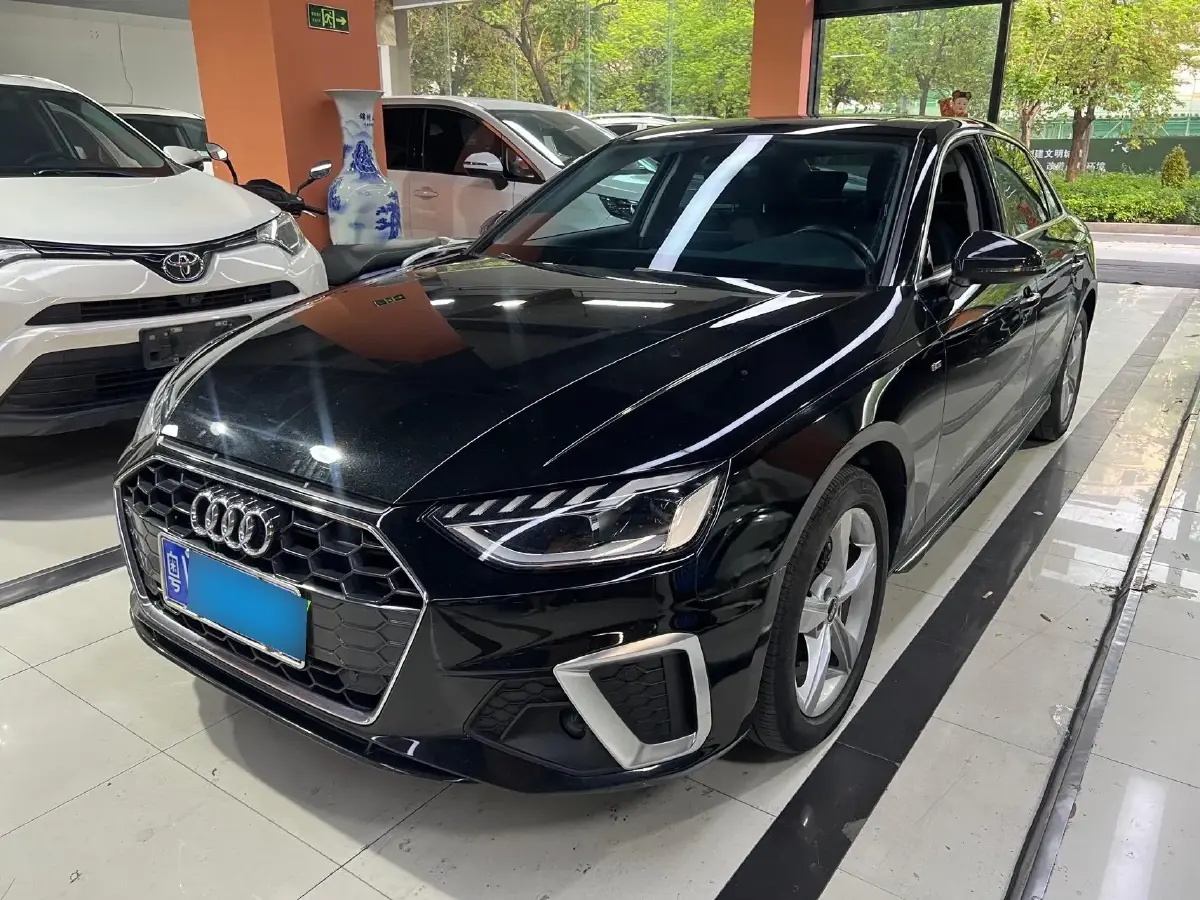 2020 Audi A4L 2.0T 150HP L4 7DCT