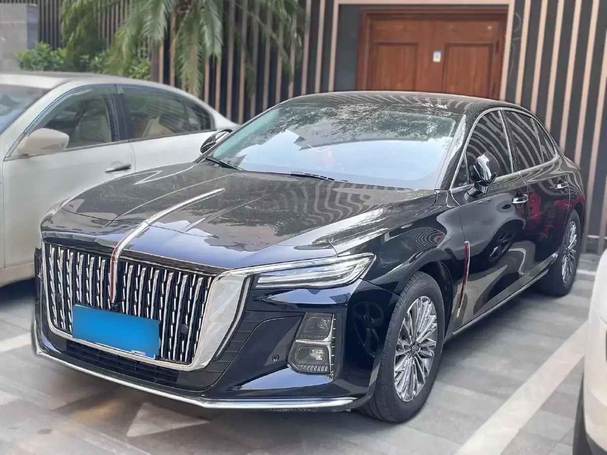 2023 HongQi H5 2.0T 224HP L4 8AT
