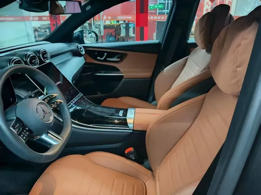 2025 Mercedes-Benz GLC Class 2.0T 204HP L4 9AT,autocango,china used car exporter,china ev exporter,chinese used car exporter,chinese used ev exporter