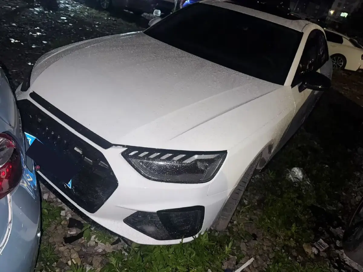 2023 Audi A4L 2.0T 190HP L4 7DCT