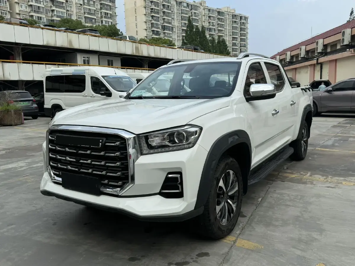 2023 MAXUS Interstellar 2.0T 163HP L4 8AT