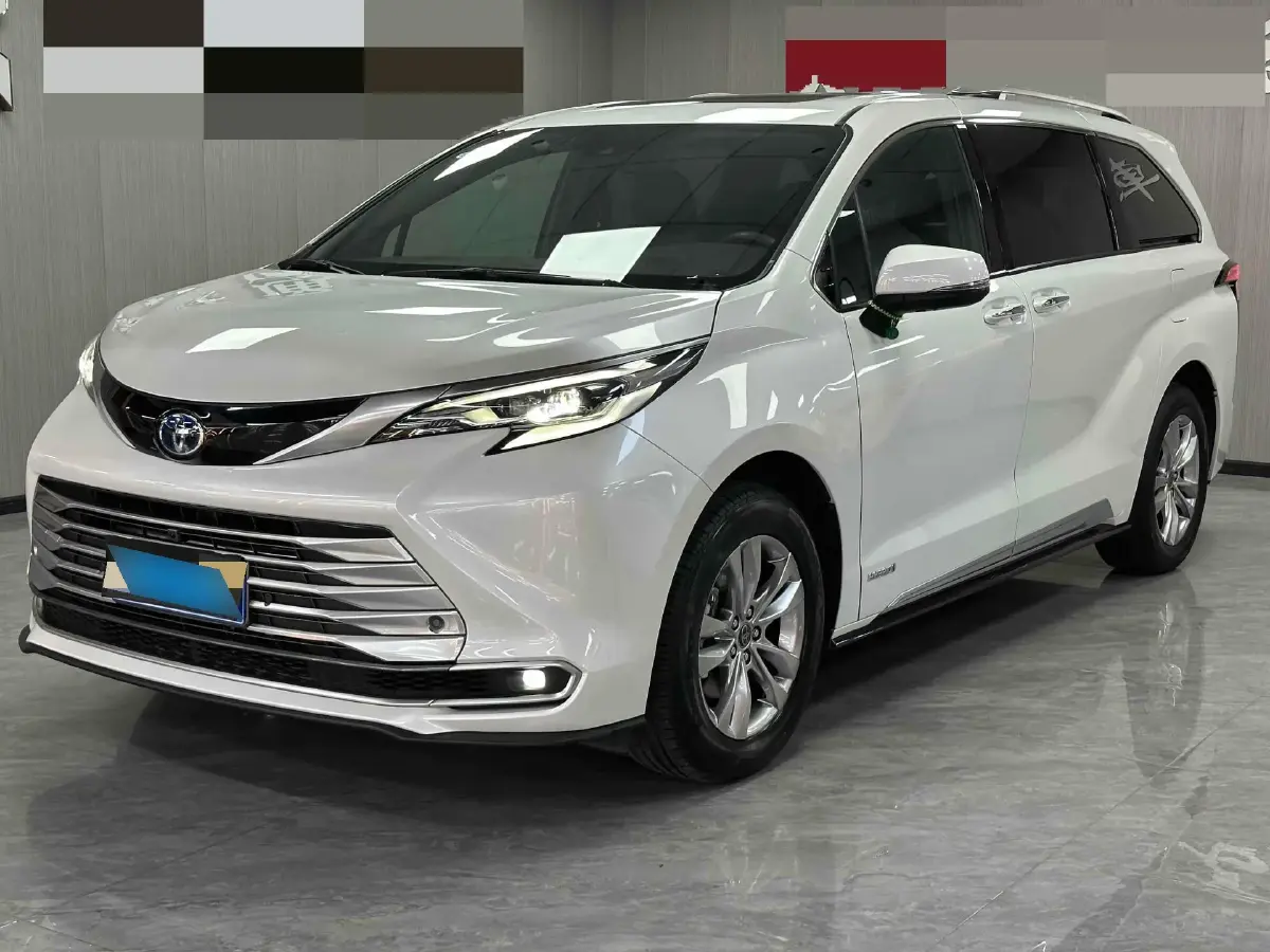 2021 Toyota Sienna 2.5L 192HP L4 E-CVT Hybrid