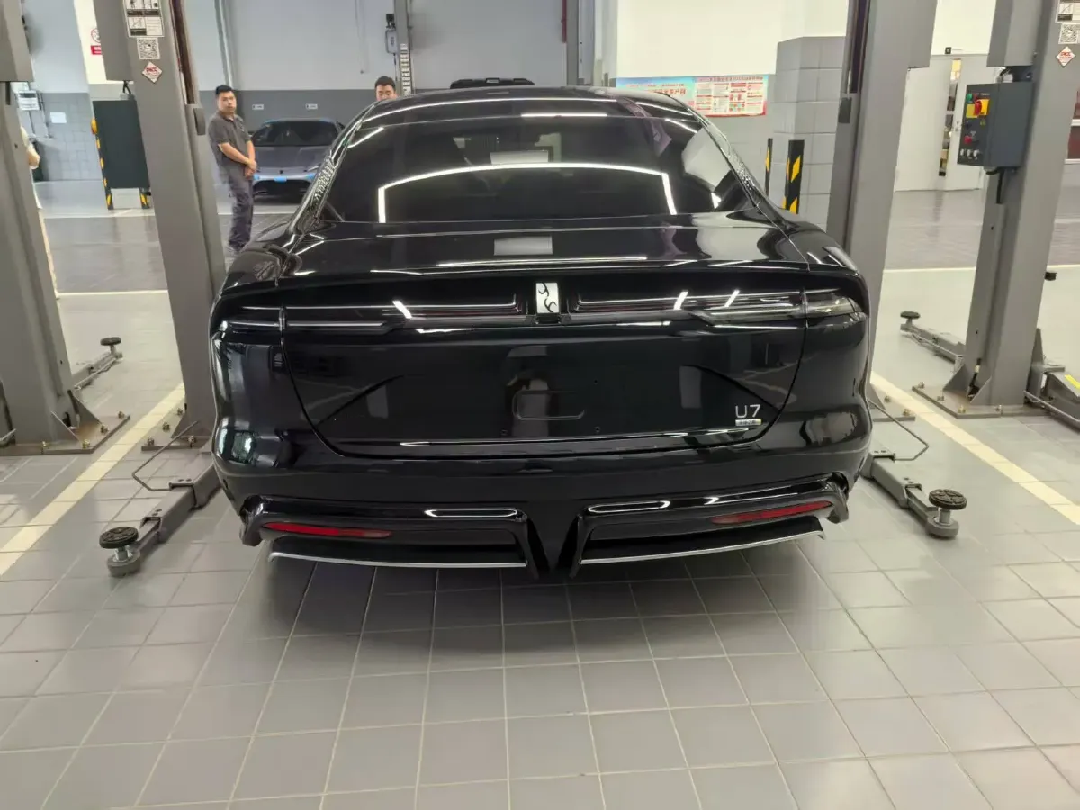 2025 YangWang U7 BEV 135.5KWH,autocango,china used car exporter,china ev exporter,chinese used car exporter,chinese used ev exporter