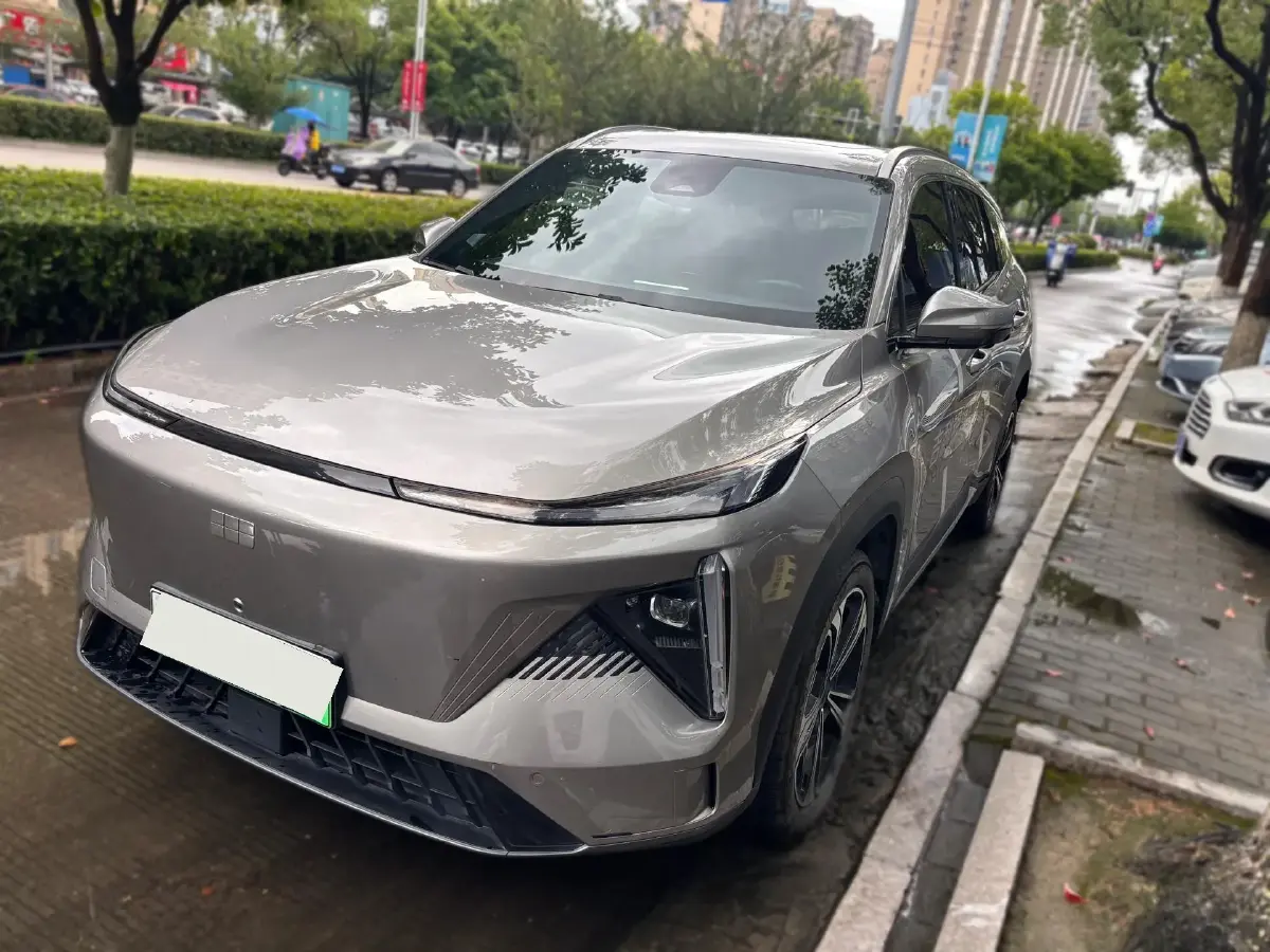 2023 Geely Galaxy L7 1.5T 163HP L4 3DHT PHEV 18.7KWH