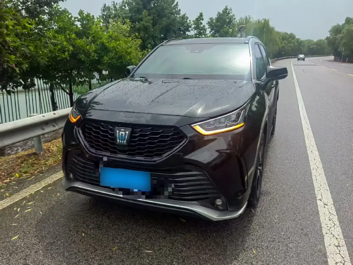 2022 Toyota Crown Kluger 2.5L 192HP L4 E-CVT Hybrid