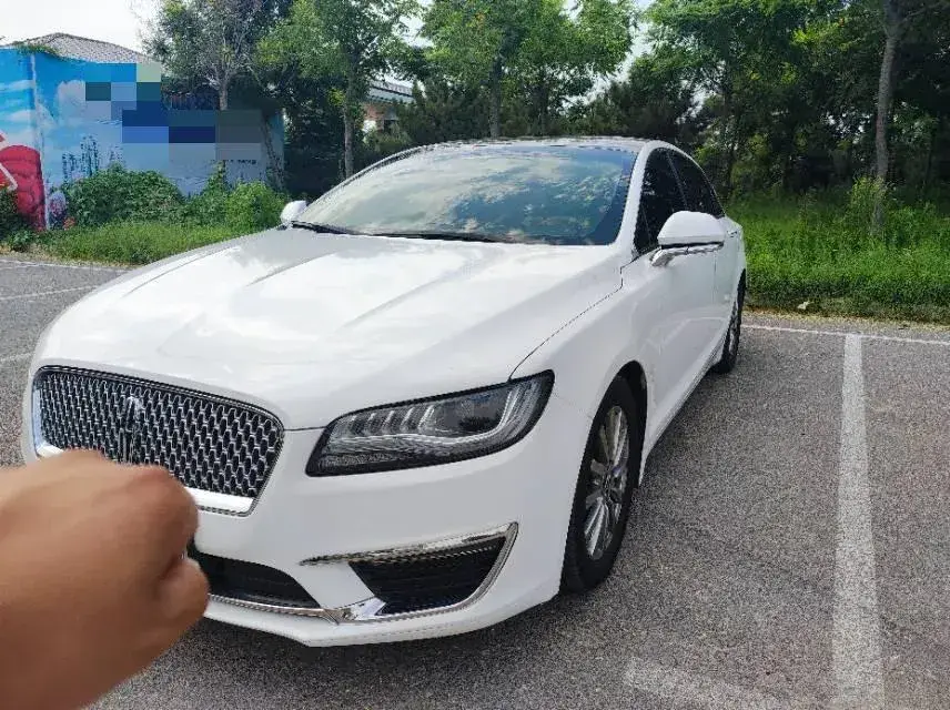 2018 Lincoln MKZ 2.0T 203HP L4 6AT