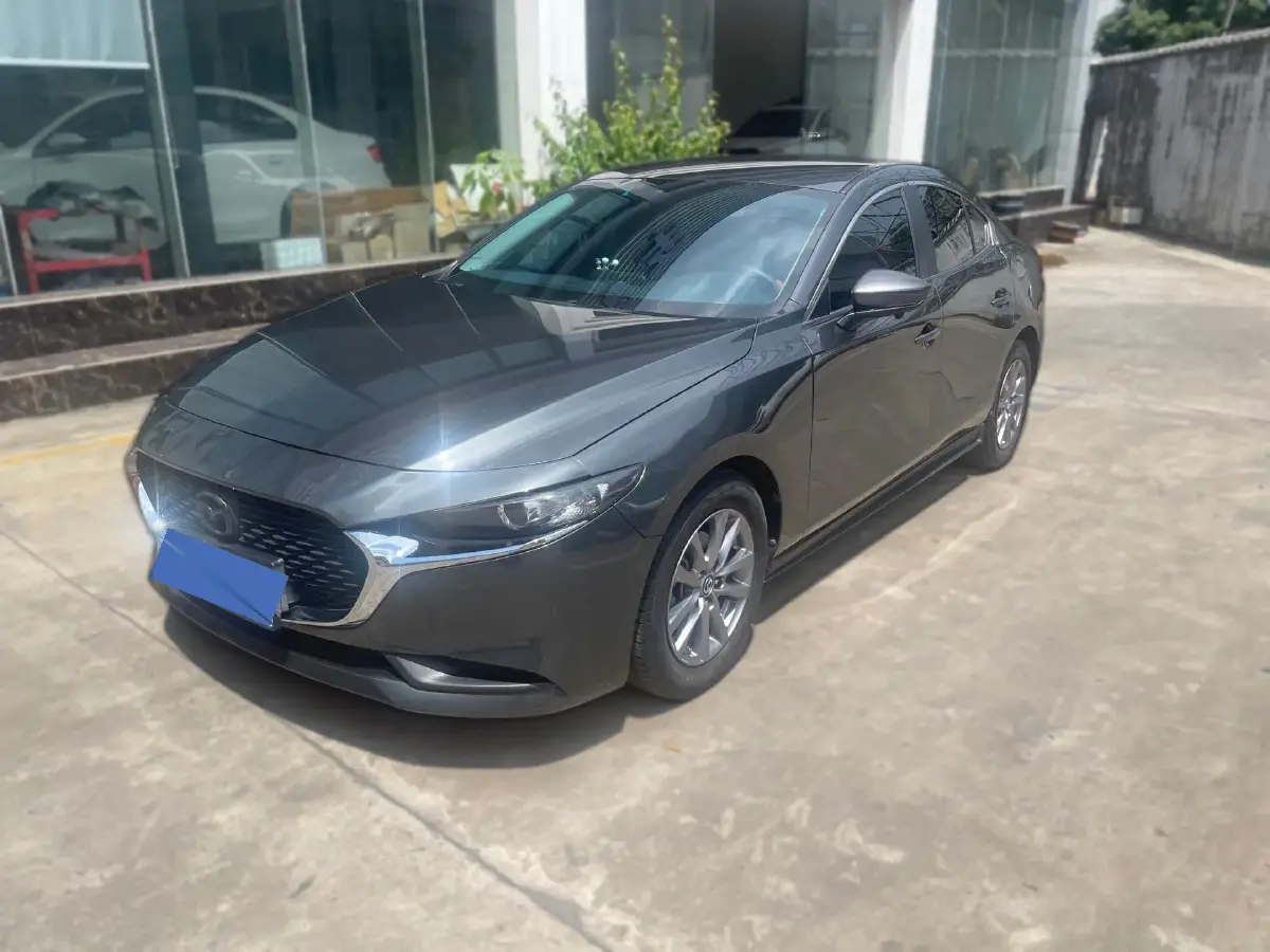 2020 Mazda 3 Axela 1.5L 117HP L4 6AT