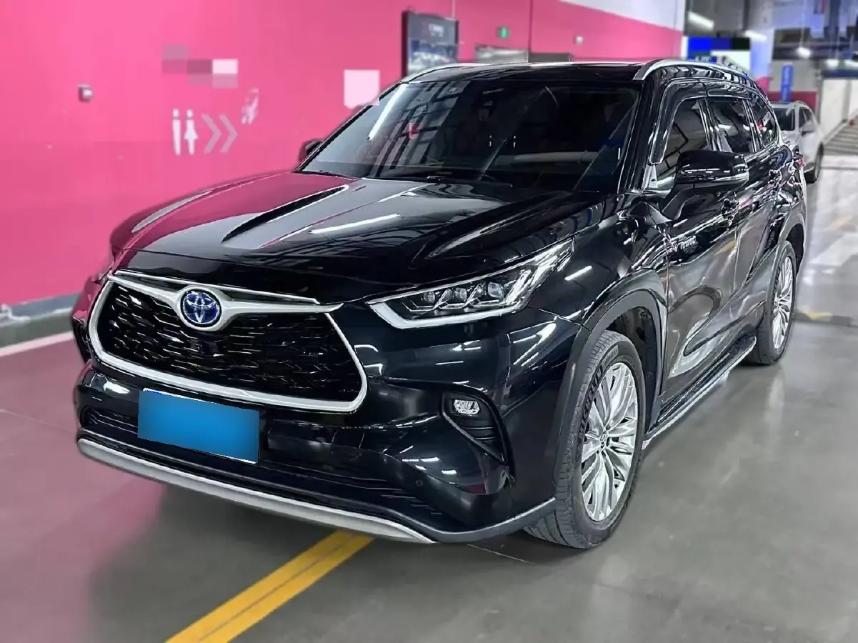 2022 Toyota Highlander 2.5L 192HP L4 E-CVT Hybrid