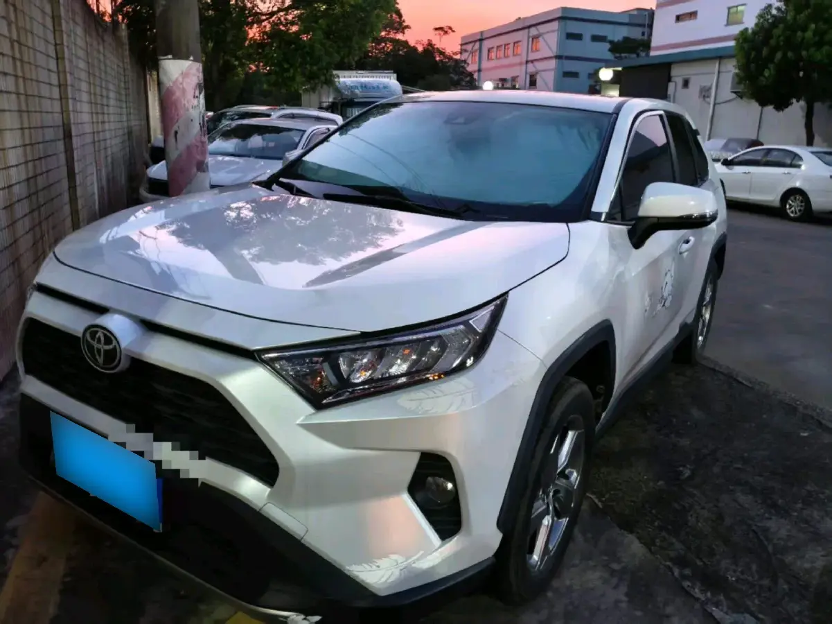 2022 Toyota RAV4 2.0L 171HP L4 CVT