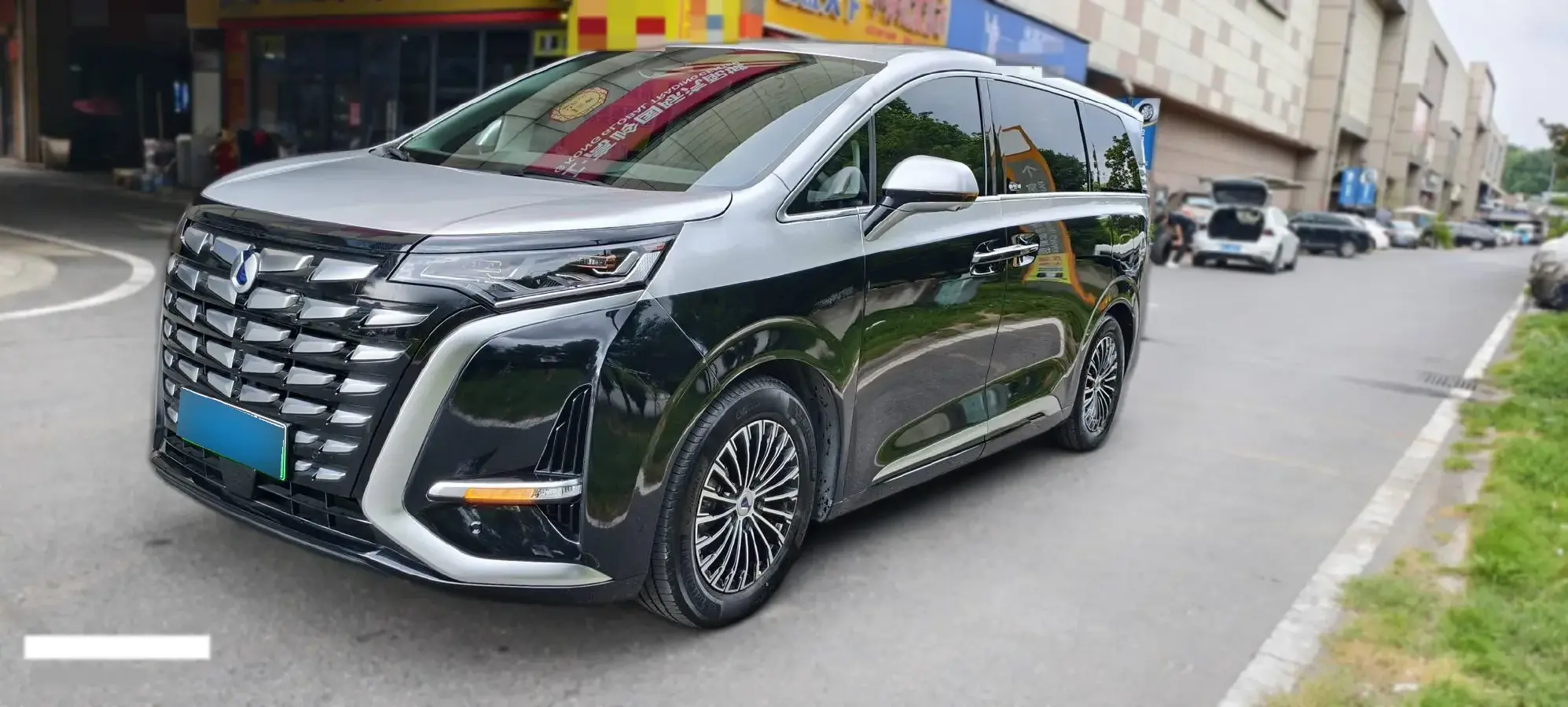 2022 Denza D9 1.5T 139HP L4 E-CVT PHEV 40.06KWH