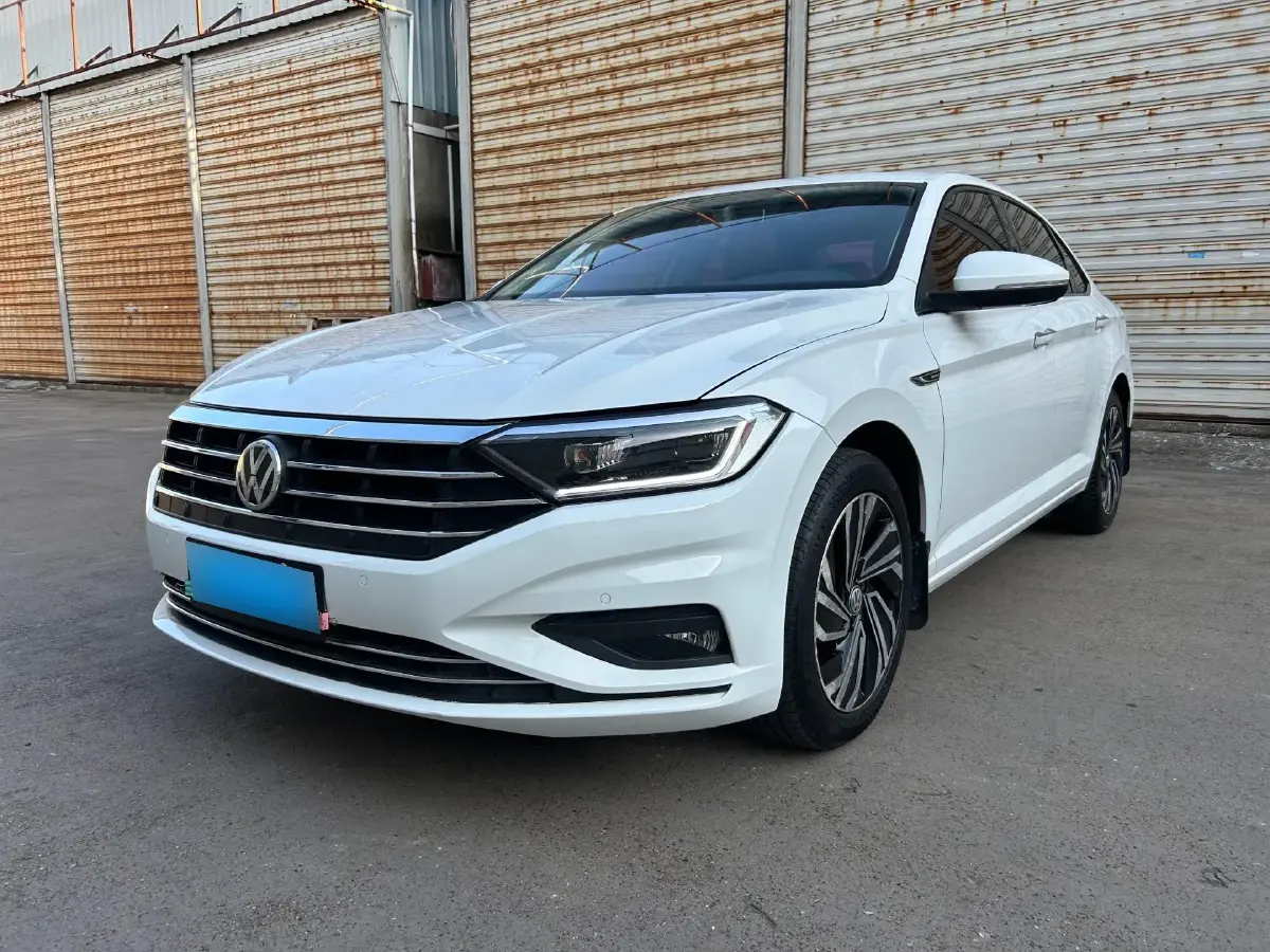 2021 Volkswagen Sagitar 1.4T 150HP L4 7DCT