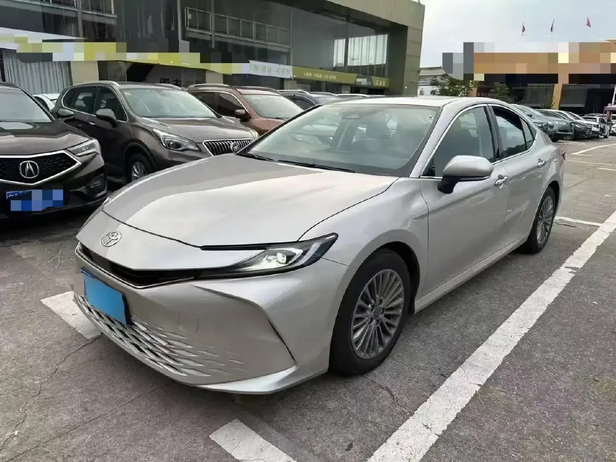2024 Toyota Camry 2.0L 173HP L4 CVT