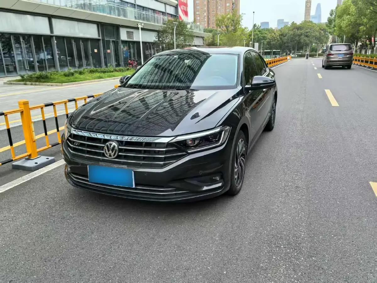 2021 Volkswagen Sagitar 1.4T 150HP L4 7DCT