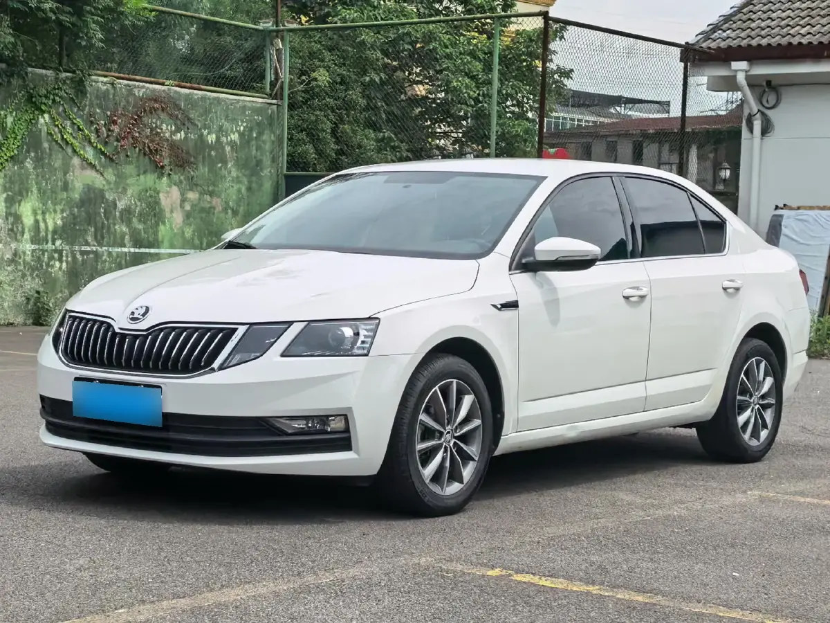 2019 Skoda Octavia 1.5L 116HP L4 6AT
