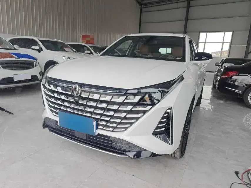 2025 ChangAn UNI-Z 1.5T 188HP L4 7DCT