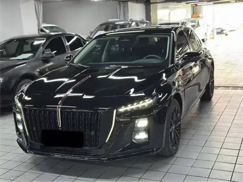 2025 HongQi H5 2.0T 224HP L4 8AT