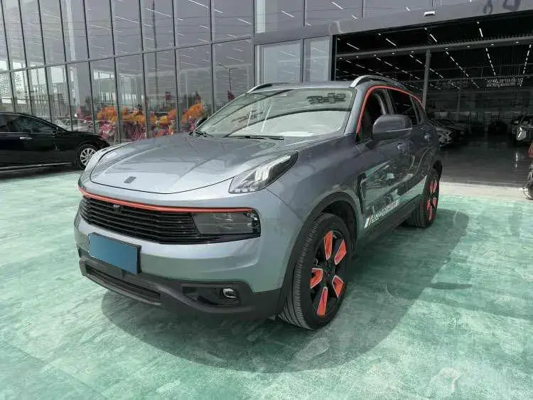 2017 LYNK&CO 01 2.0T 190HP L4 6AT