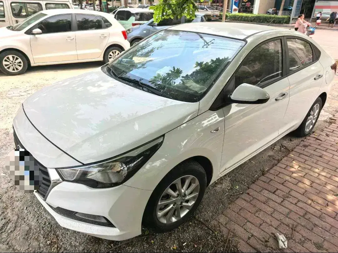 2016 Hyundai Verna 1.4L 100HP L4 6MT