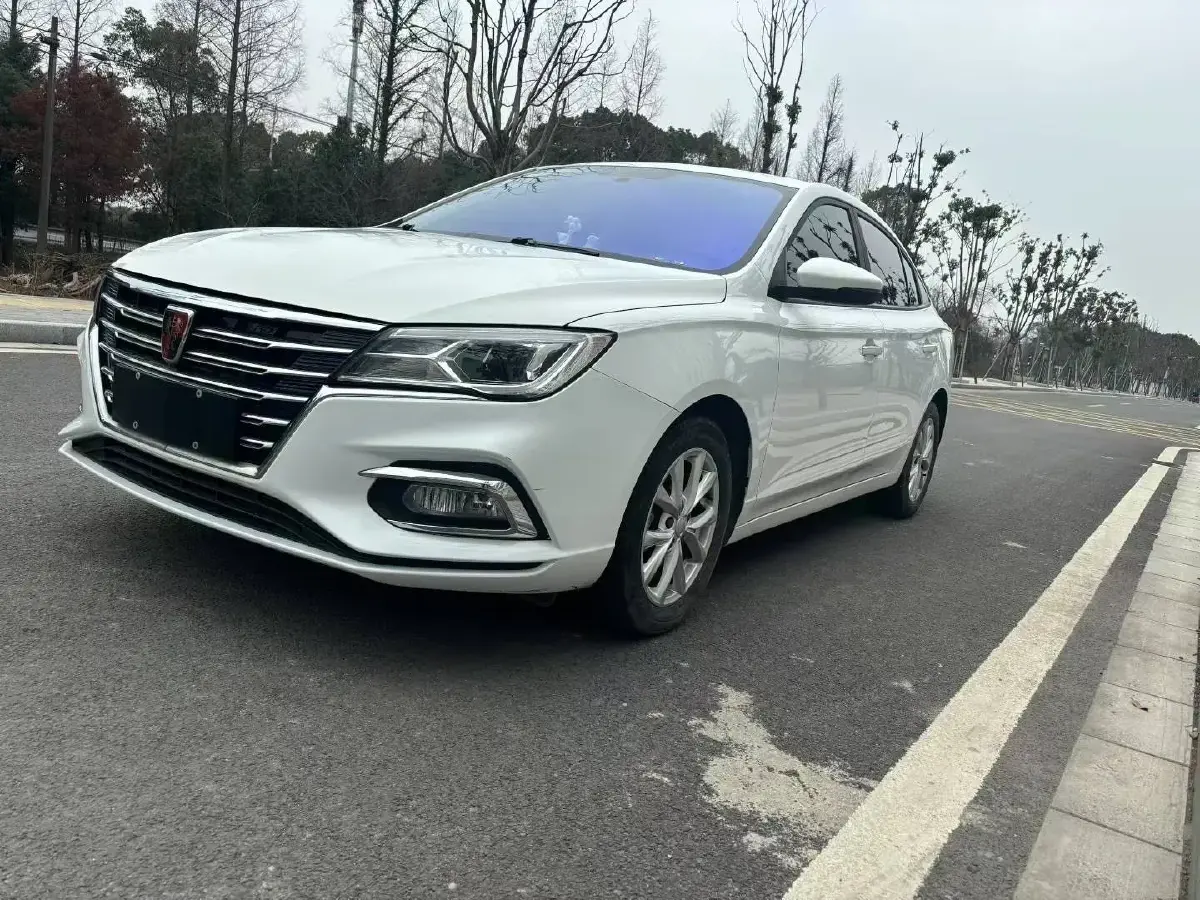 2020 Roewe i5 1.5L 120HP L4 CVT