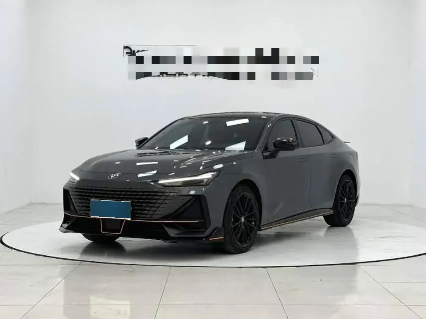 2022 ChangAn UNI-V 1.5T 188HP L4 7DCT