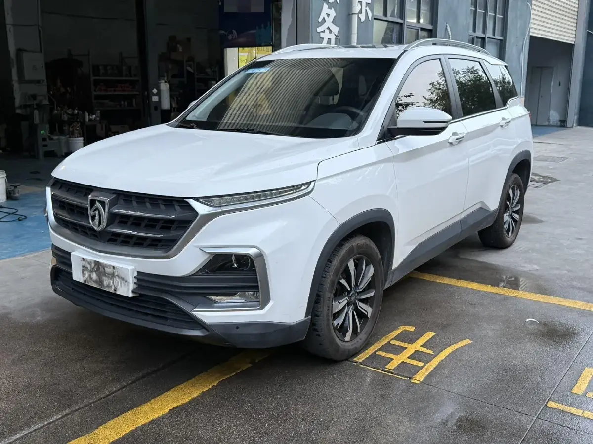 2018 BaoJun 530 1.5T 150HP L4 6MT