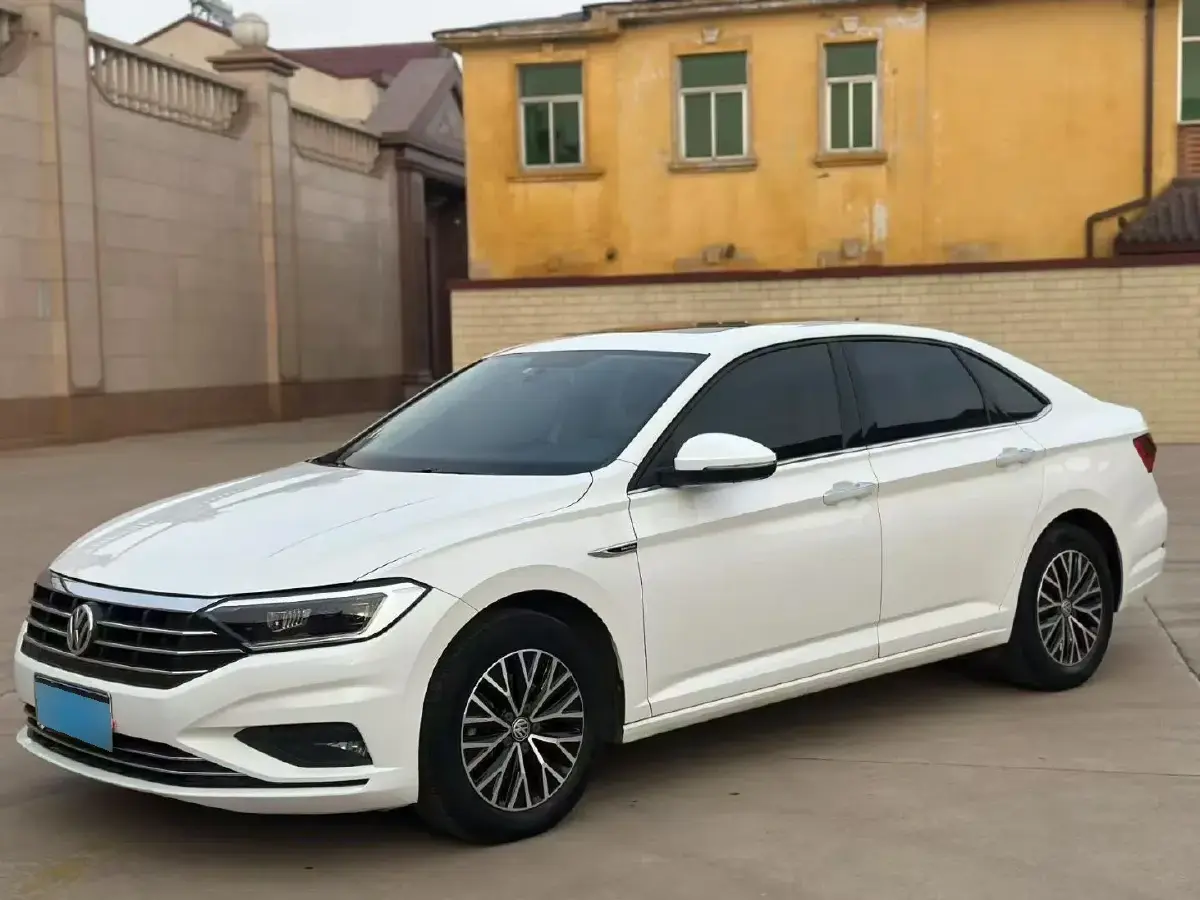 2021 Volkswagen Sagitar 1.4T 150HP L4 7DCT