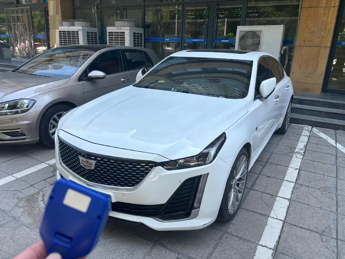 2021 Cadillac CT5 2.0T 237HP L4 10AT