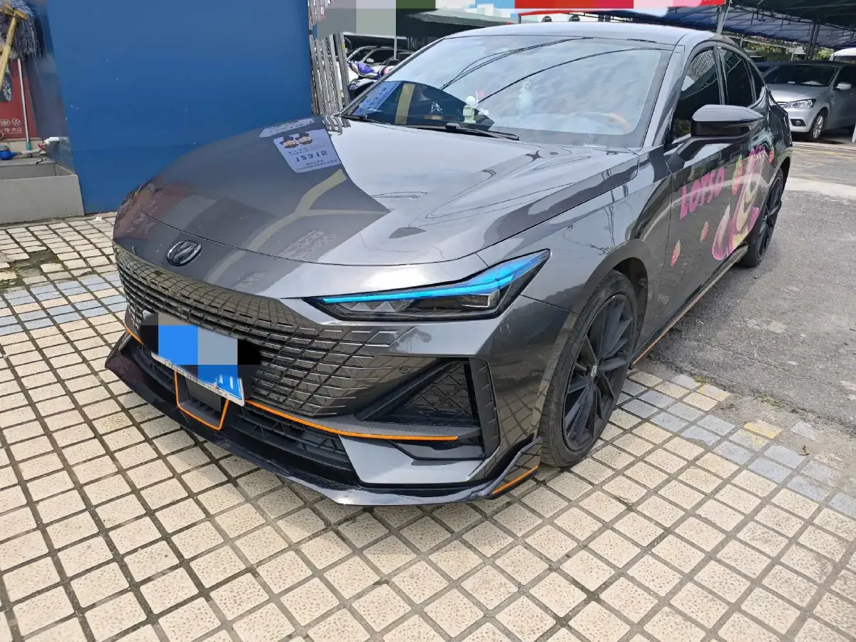 2023 ChangAn UNI-V 1.5T 188HP L4 7DCT