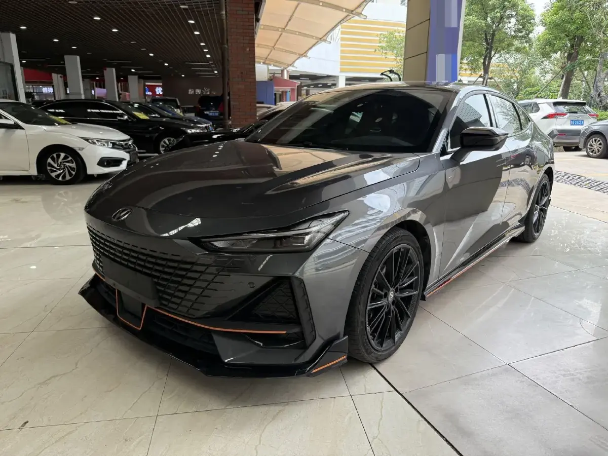 2023 ChangAn UNI-V 1.5T 188HP L4 7DCT