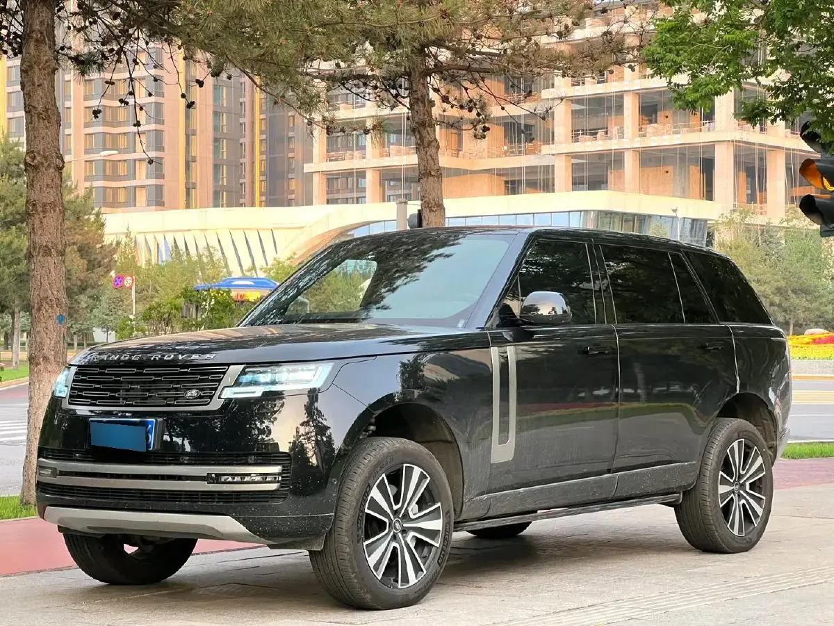 2024 Land Rover Range Rover 3.0T 400HP L6 8AT